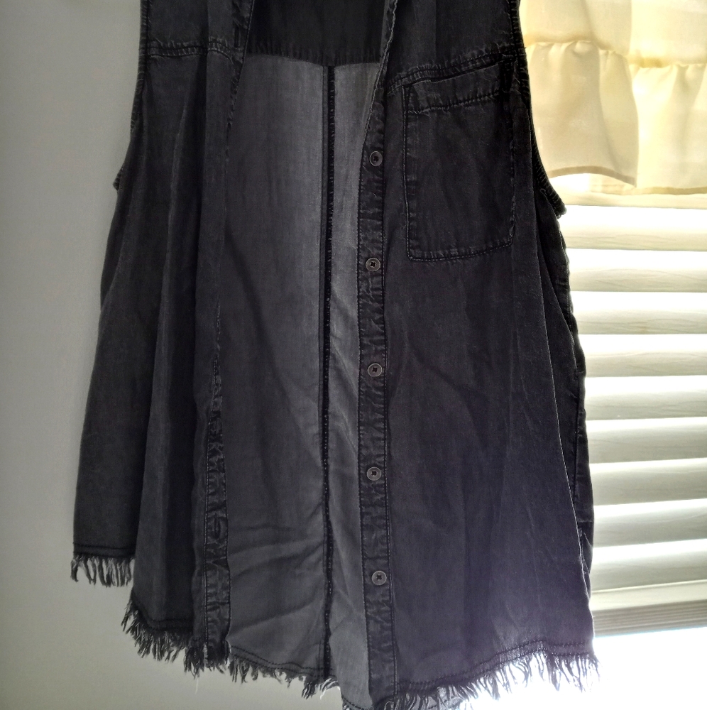 Rock and Republic grey shirt